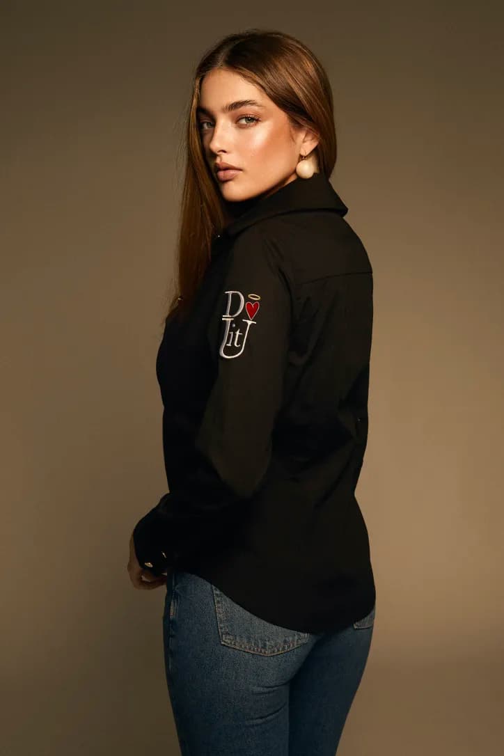 LOGO CORAZÓN CAMISA 3