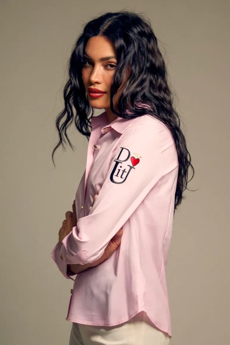LOGO CORAZÓN CAMISA 13