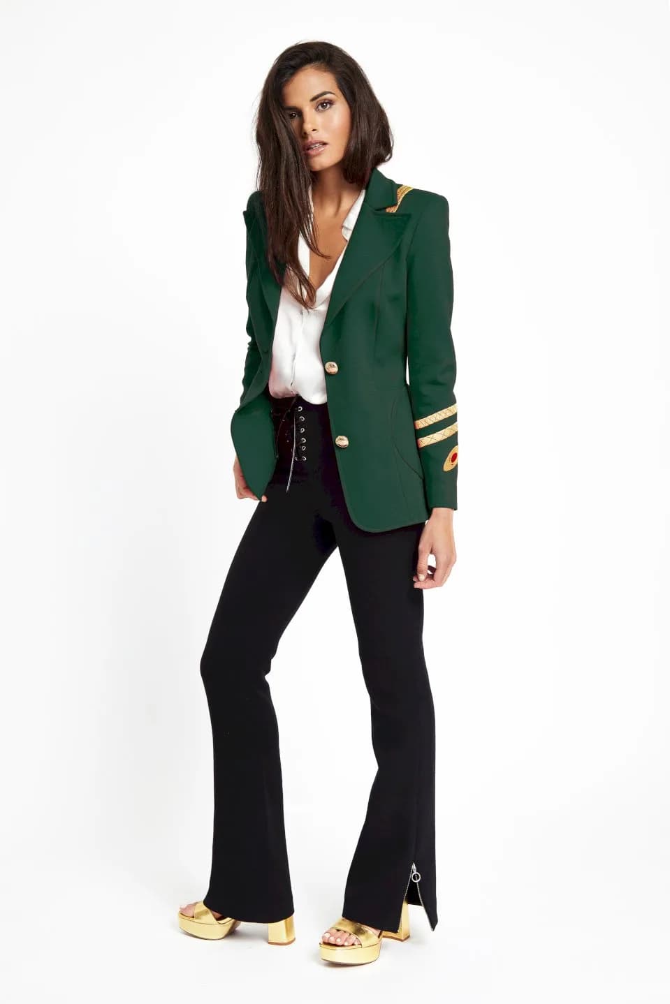 LA DOÑA BLAZER 4